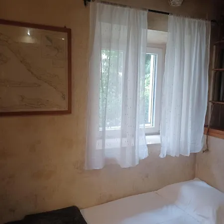 Romantic Old Town Apartment